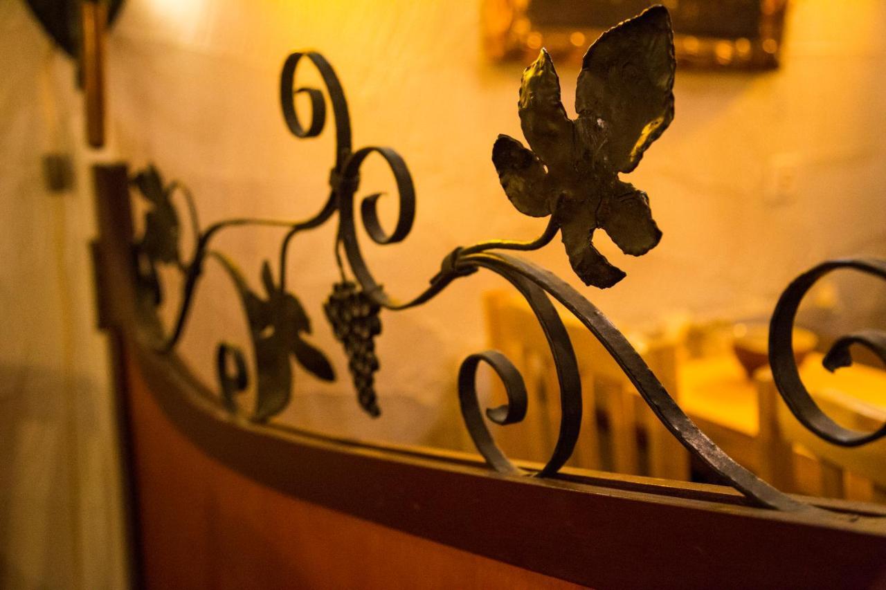 Hotelli-Ravintola Gasthaus Лохья Экстерьер фото