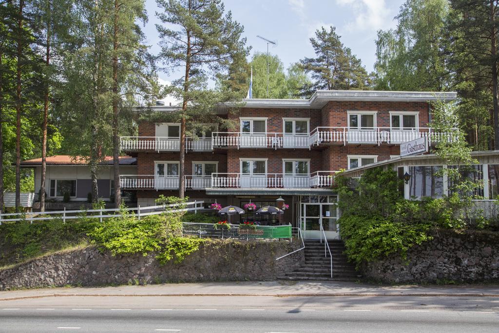 Hotelli-Ravintola Gasthaus Лохья Экстерьер фото